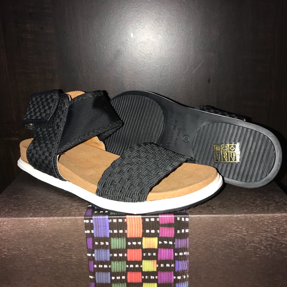 bernie mev. Black Woven Sandals